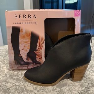 COPY - Women’s Size 10 Serra Bootie